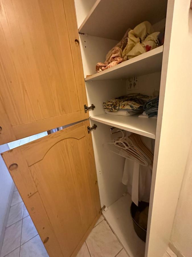 A La Semaine Ou Au Jour / Location Studio Meuble 30M² La Ciotat Esterno foto